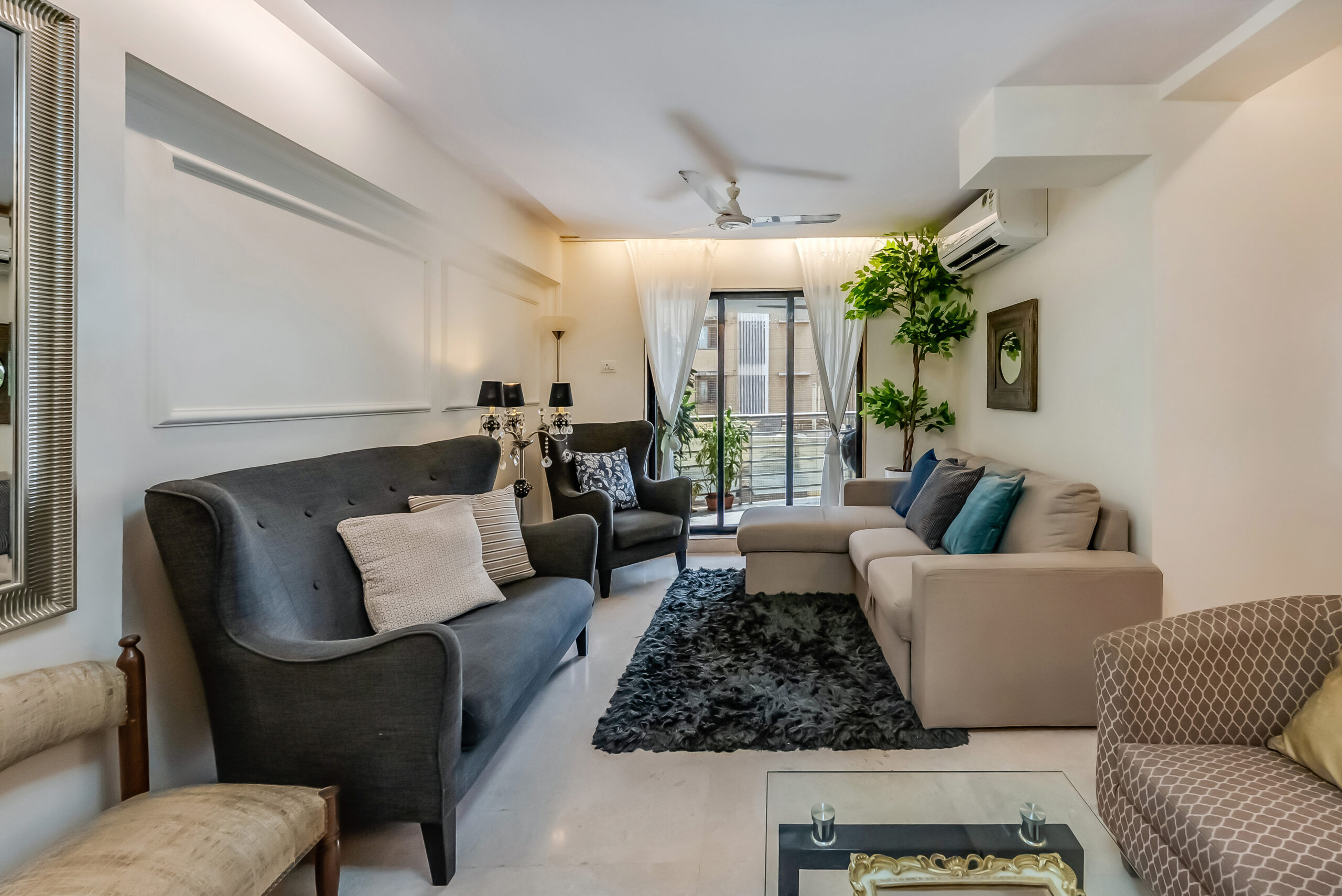 Contemporary Dining Room Decor